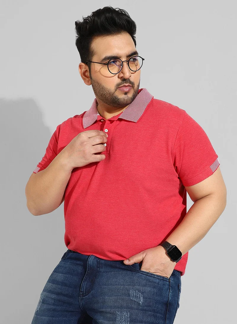 انستافاب بلس تي شيرت كاجوال للرجال ذو قصة عادية باللون الأحمر السادة